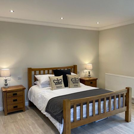 Executive Home With Plenty Of Room Или Экстерьер фото
