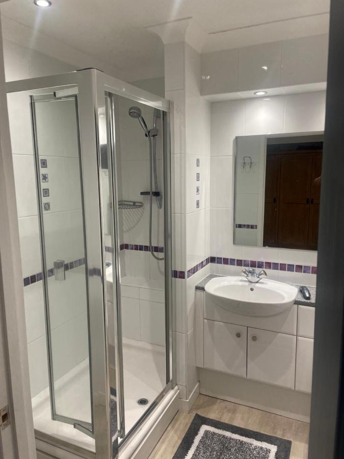 Executive Home With Plenty Of Room Или Экстерьер фото